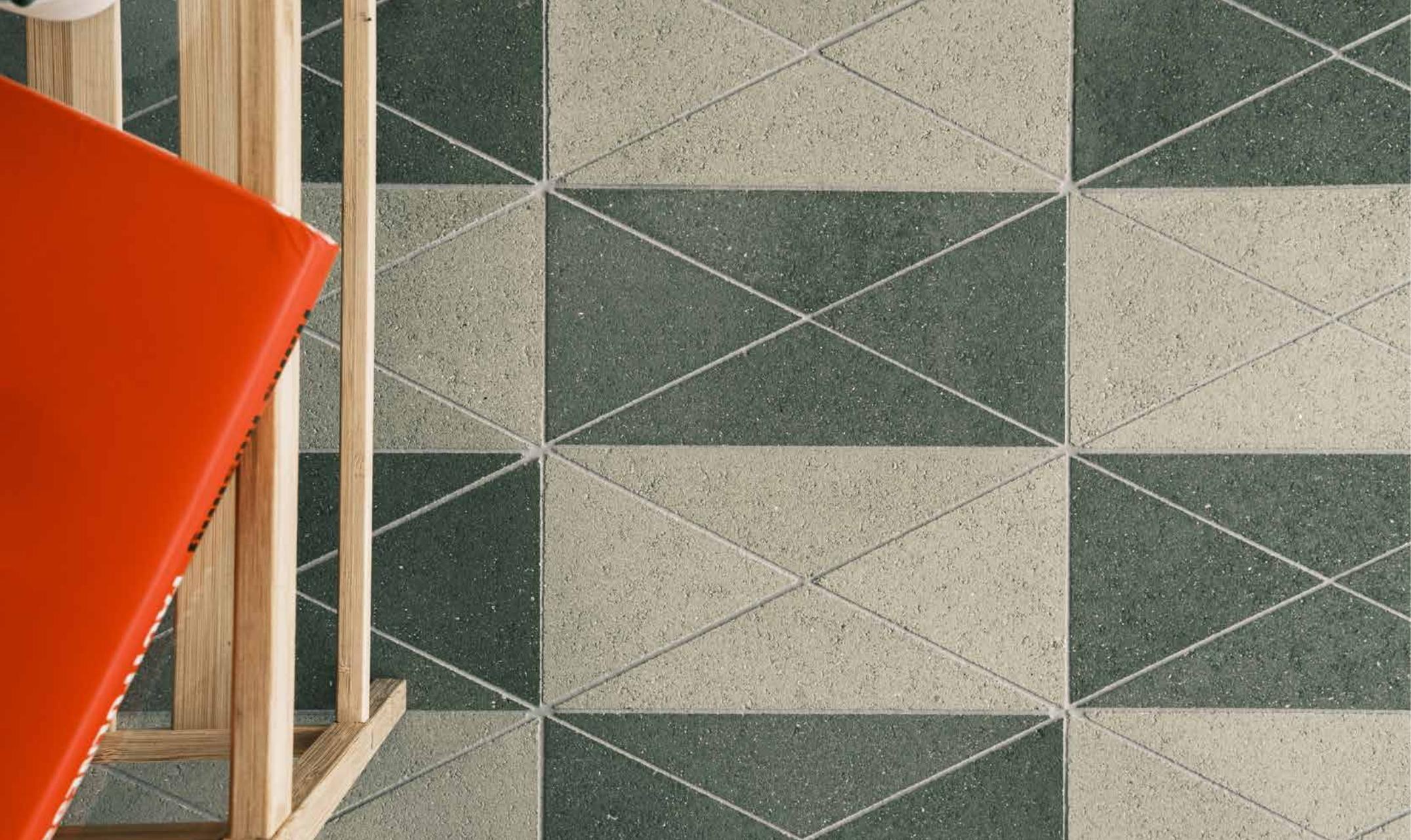 Triangolo / Triangle application image