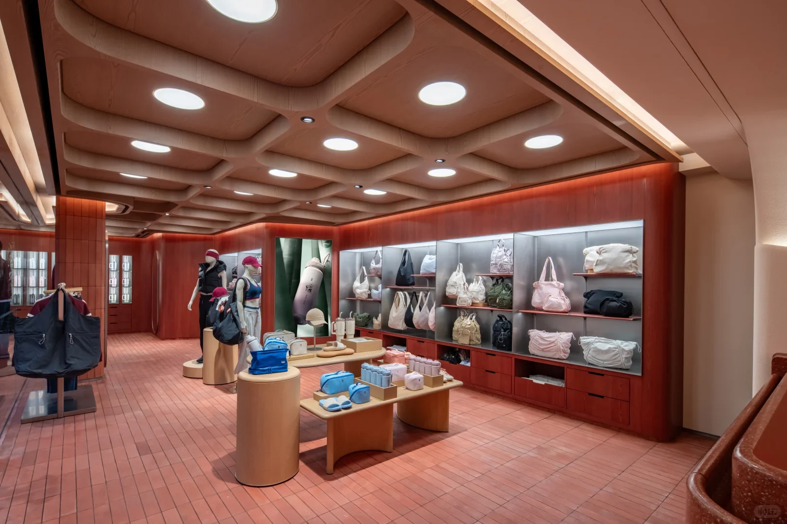 微信图片 20260928174623 5618 5 from On-site photos of the lululemon project at Chunxi Road in Chengdu by CLEM Stone Tiles
